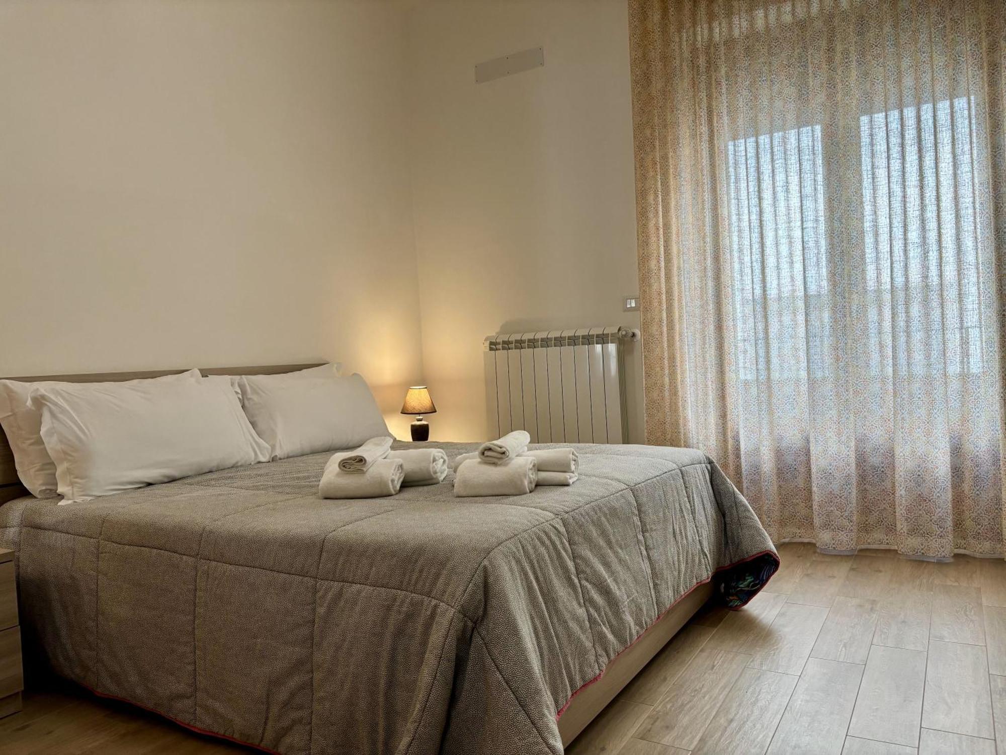 Zezzella By In Puglia Service Locorotondo Exterior photo